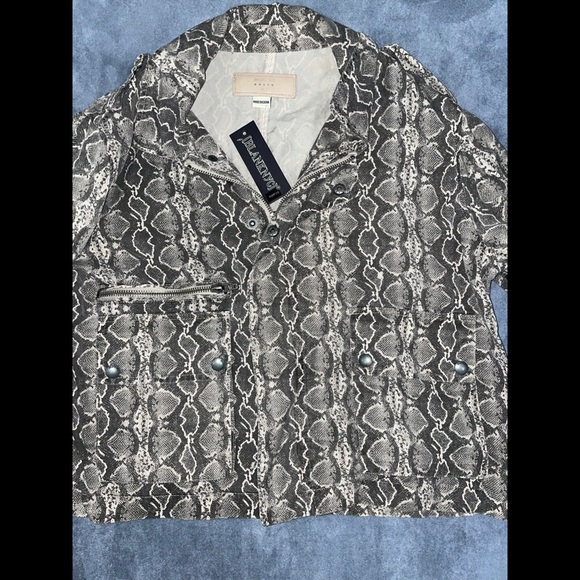 Blank nyc snake pattern crop moto jacket- NWT - Picture 4 of 7